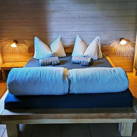 Ferienwohnung Bluetenzauber In Idyllischer Lage Naehe Bodensee Hilzingen Екстериор снимка
